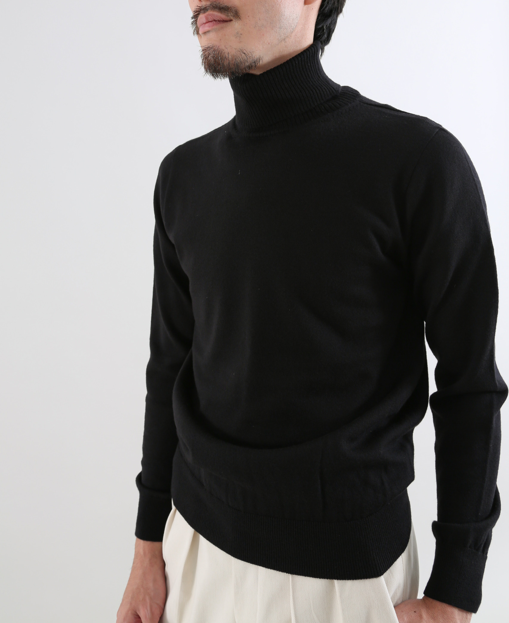 【ｾｰﾀｰ】ﾀｰﾄﾙﾈｯｸｳｰﾙ（ﾌﾞﾗｯｸ）/ZEGNA BARUFFA